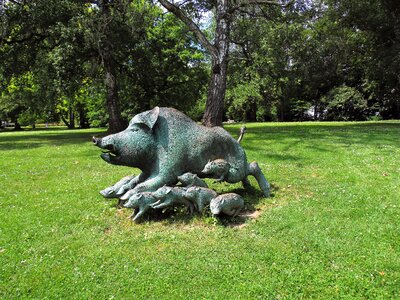 Artistically wild boars art