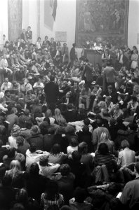 Studenten van de Utrechtse universiteit hielden eerste vergadering over te volge, Bestanddeelnr 922-8471