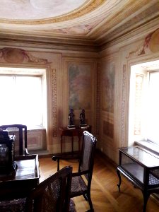 Study with a parrot in the Wilanów Palace 02