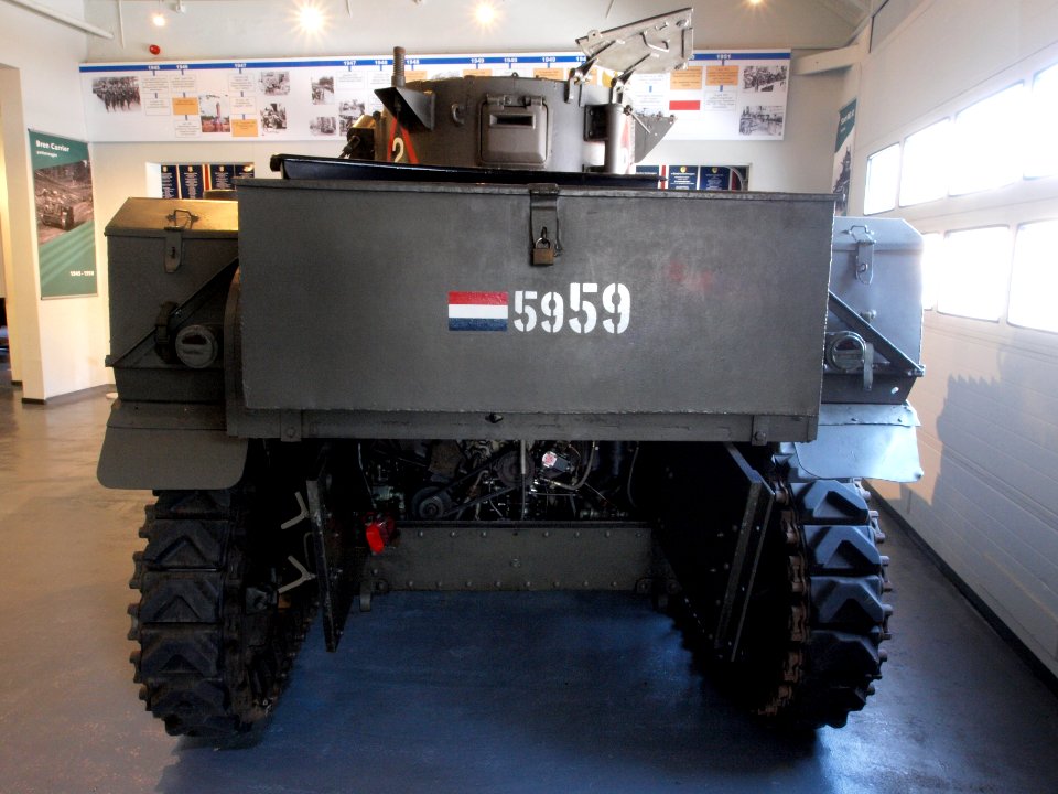 Stuart M3A1 pic-13