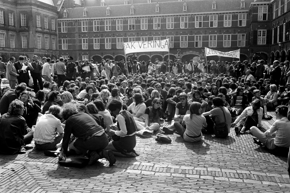 Studenten en leden van Wetenschappelijke Staf van Universiteit van Amsterdam, de, Bestanddeelnr 923-5191