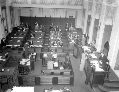 Studenten Parlement in Tweede Kamer, Bestanddeelnr 906-3267 photo