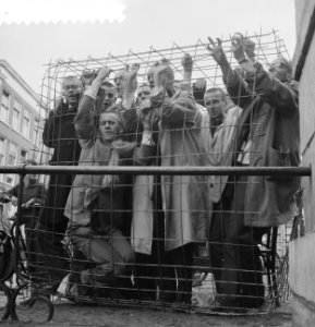 Studenten protesteren in Leiden tegen wetsontwerp, Bestanddeelnr 911-6847