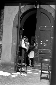 Studenten houden vergadering over processen Maagdenhuisbezetters in de Oudemanhu, Bestanddeelnr 922-5257