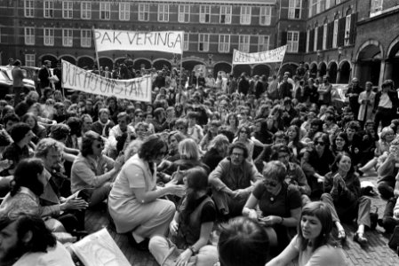 Studenten en leden van Wetenschappelijke Staf van Universiteit van Amsterdam, de, Bestanddeelnr 923-5190