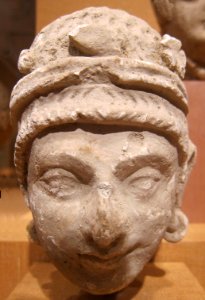 Stucco head from Afghanistan, Hadda, 3rd-5th century CE, HAA II photo