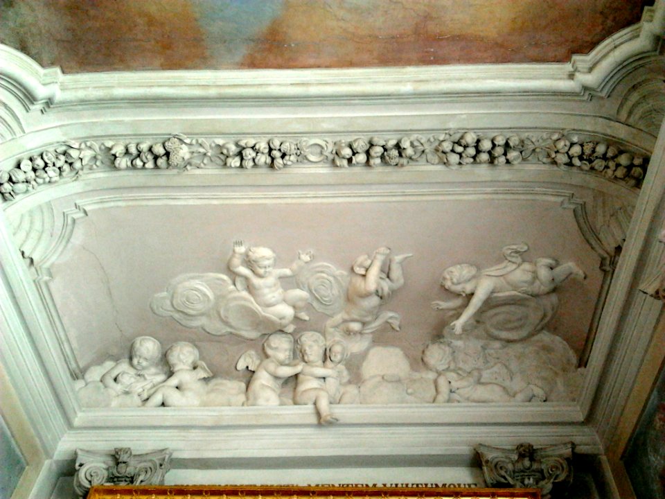 Stuccos in the Wilanów Palace 04