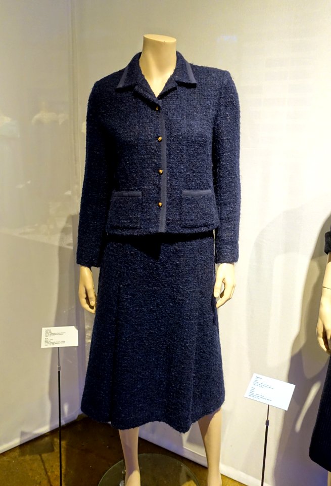 Suit by Coco Chanel, c. 1955, wool, silk - Musée de la mode - Montreal, Canada - DSC07028