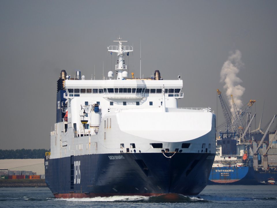 Suecia Seaways (ship, 1999) IMO 9153020, Port of Rotterdam pic1