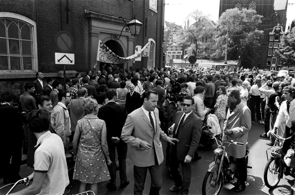 Studenten bezetten de aula op het Spui, Amsterdam, Bestanddeelnr 922-5187