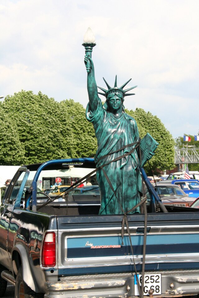 Collection statue freedom