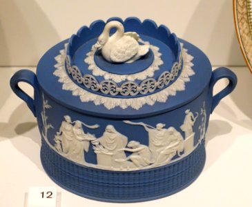 Sugar bowl and cover, William Adams & Sons Ltd, Tunstall and Stoke, Staffordshire, 1787-1805, blue jasperware with applied white reliefs - Nordiska museet - Stockholm, Sweden - DSC09800
