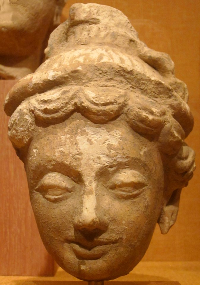 Stucco head from Afghanistan, Hadda, 3rd-5th century CE, HAA III