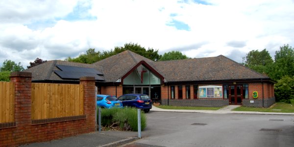 Stubbington Baptist Church, Jay Close, Stubbington (May 2019) (1)