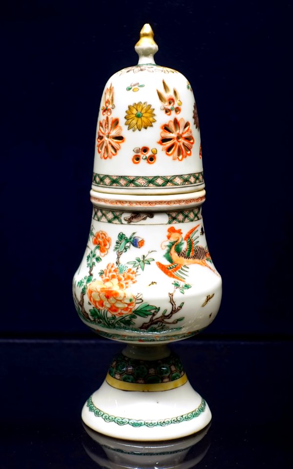Sugar caster based on English silver, Jingdezhen, China, c. 1720 AD, porcelain - Peabody Essex Museum - Salem, MA - DSC05157