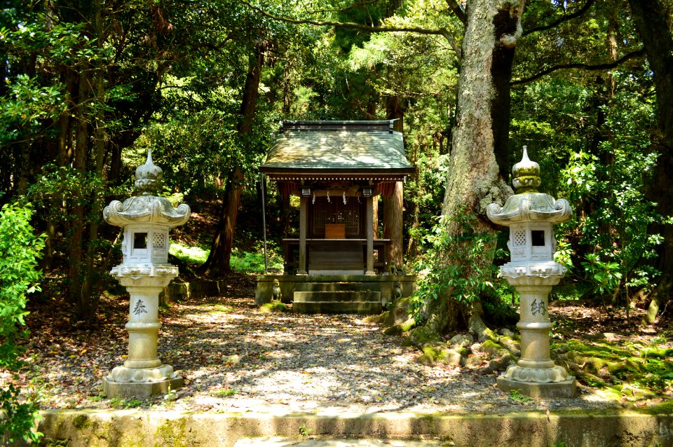 Sugoisobe-jinja, keidaisha-1