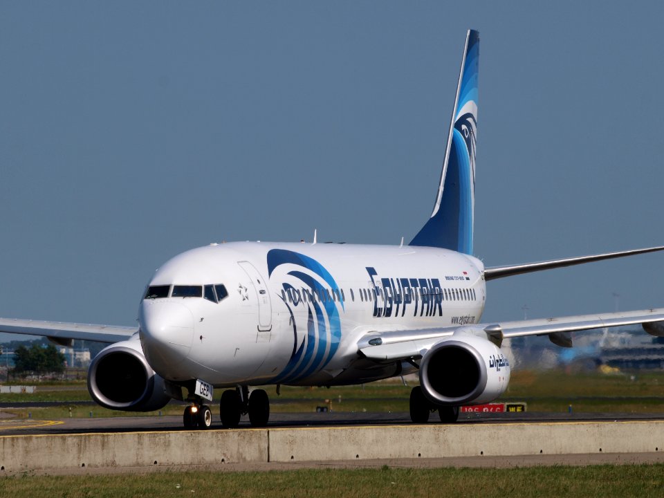 SU-GEB EgyptAir Boeing 737-866(WL) - cn 40800, taxiing 21july2013 pic-002