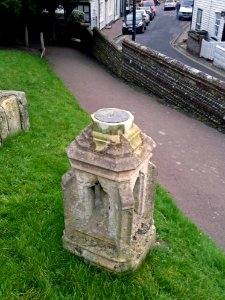 Sundial, St Peter's Church, Bexhill (2)