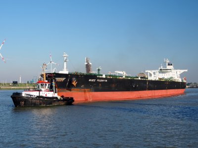 Suez Fuzeyya (ship, 2011) - IMO 9524449 leaving Berendrechtlock Port of Antwerp pic6