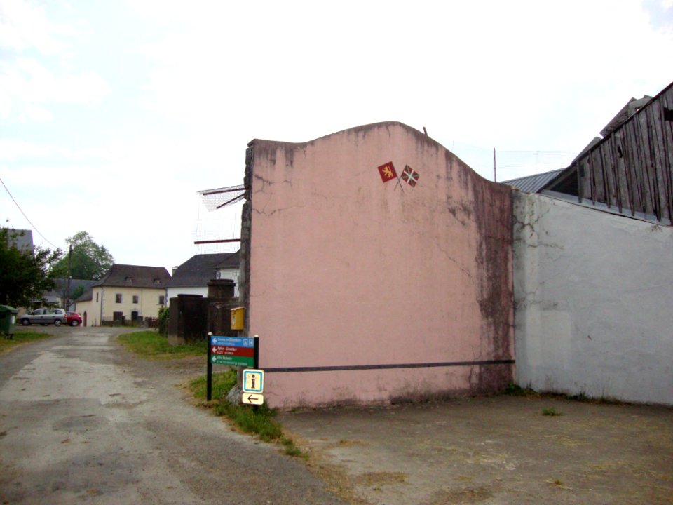 Suhare (Ossas-Suhare, Pyr-Atl, Fr) fronton
