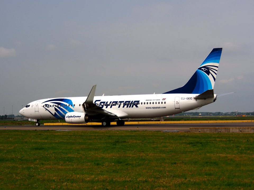 SU-GEC EgyptAir Boeing 737-866(WL) - cn 40801 taxiing 14july2013 pic-011