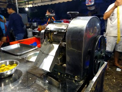 Sugar cane juice in Phnom Penh 2