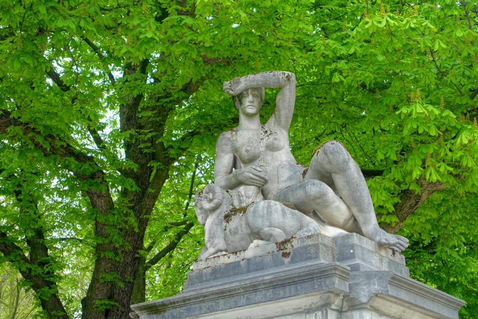 Summer by Jean Canneel - Cinquantenaire - Brussels, Belgium - DSC08397