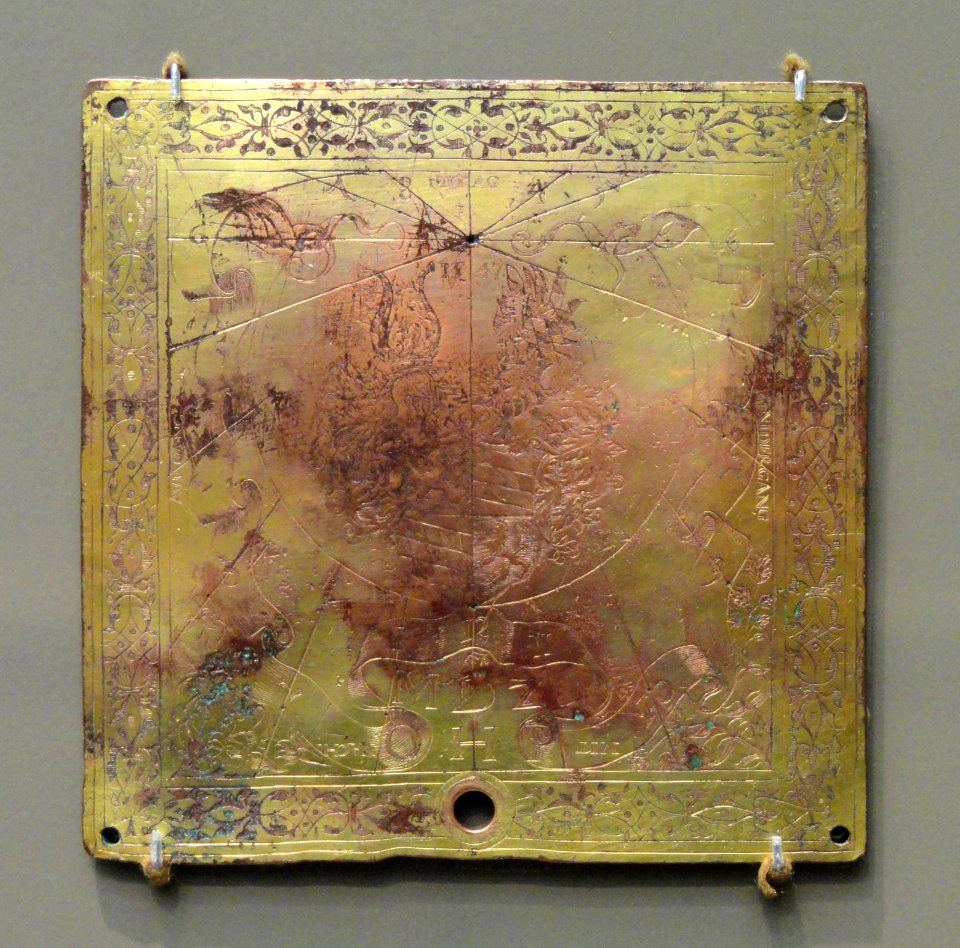 Sundial, 1547, Ottheinrich, Count Palatine of Neuburg, gilt copper - Art Institute of Chicago - DSC09725