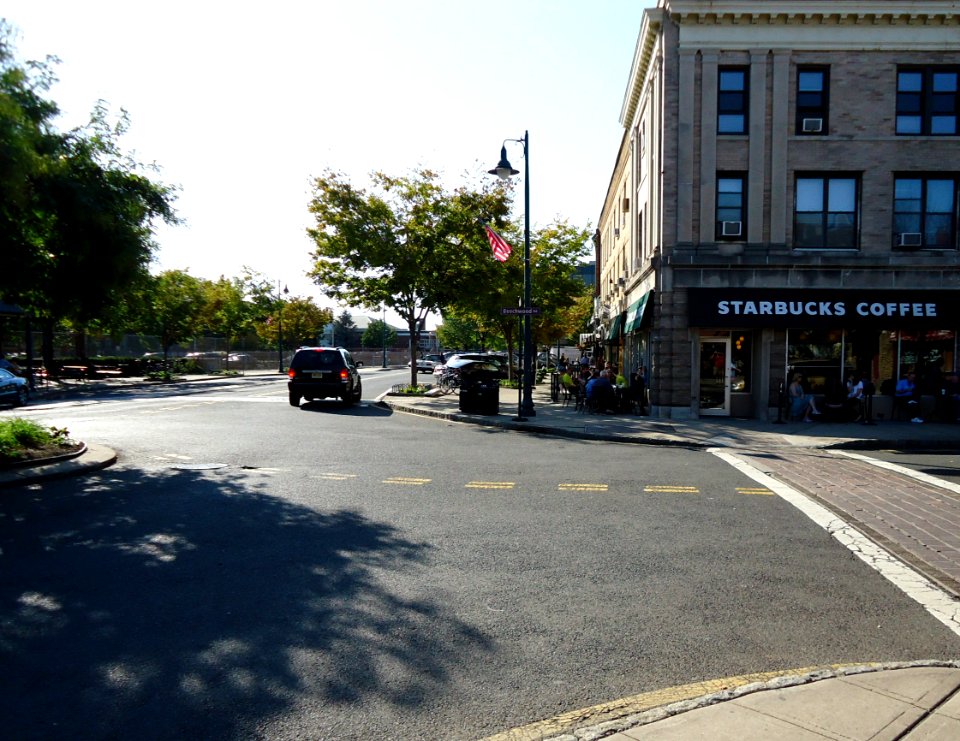Summit NJ Downtown Railroad Ave