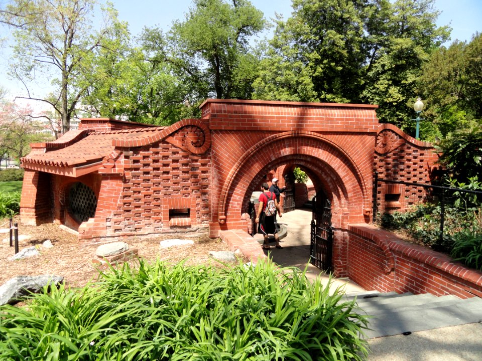 Summerhouse - United States Capitol grounds - DSC09644