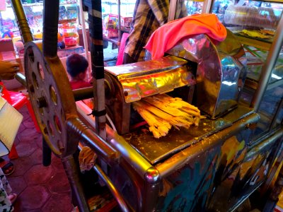 Sugar cane juice machine in Kep 01