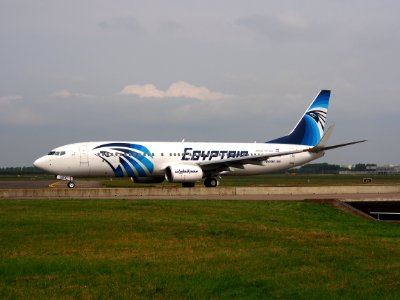 SU-GEC EgyptAir Boeing 737-866(WL) - cn 40801 taxiing 14july2013 pic-006