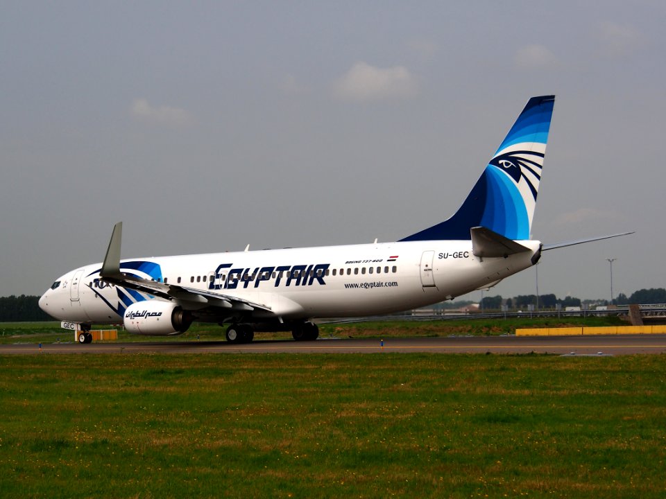 SU-GEC EgyptAir Boeing 737-866(WL) - cn 40801 taxiing 14july2013 pic-012