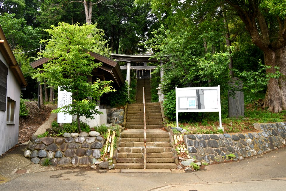 Sugiyama-jinja (Nishihassaku-cho, Midori-ku, Yokohama), entrance