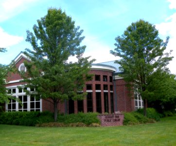 Summit Library round end jeh