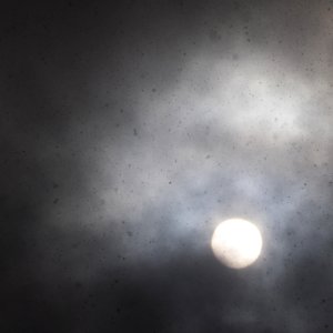 Study of the sun during snowfall 7
