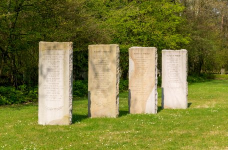 Stukenbrock - 2016-05-01 - Sowjetischer Friedhof (001)