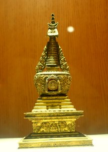 Stupa pagoda, Tibet, 1644-1911 AD, gilt copper - Sichuan Provincial Museum - Chengdu, China - DSC04468
