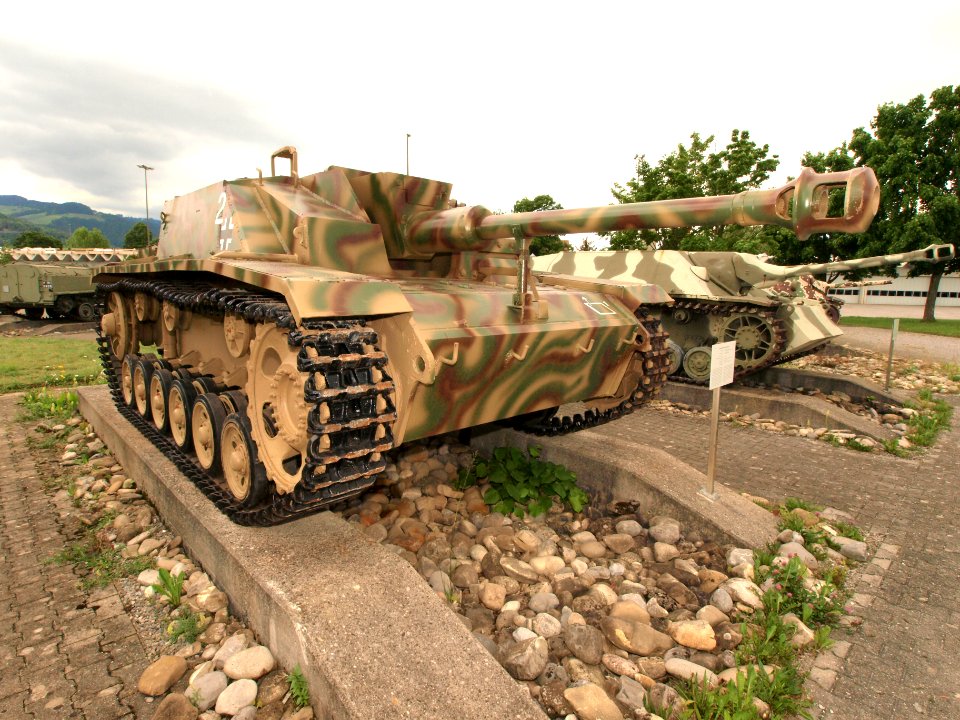 Sturmgeschütz III Ausfuhrung G pic02