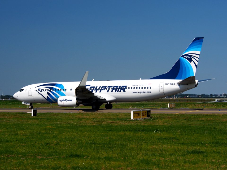 SU-GEB EgyptAir Boeing 737-866(WL) - cn 40800, taxiing 21july2013 pic-006