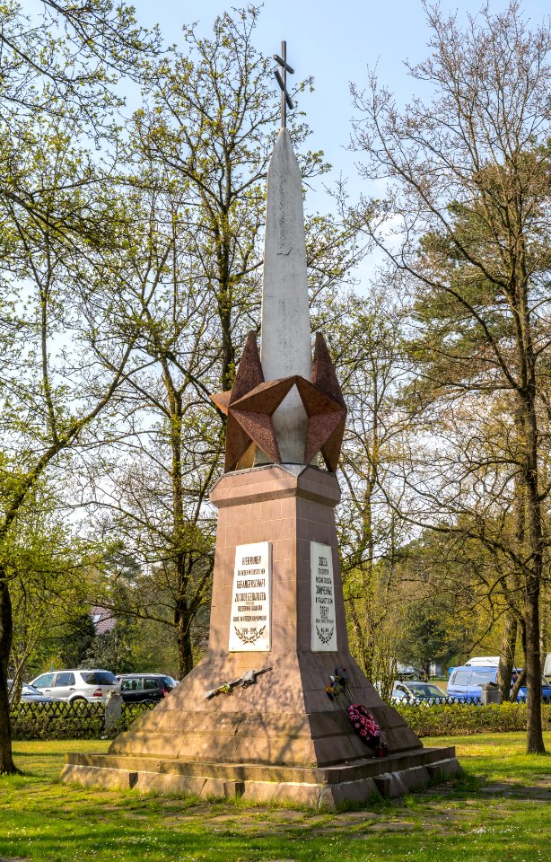 Stukenbrock - 2016-05-01 - Sowjetischer Friedhof (006)