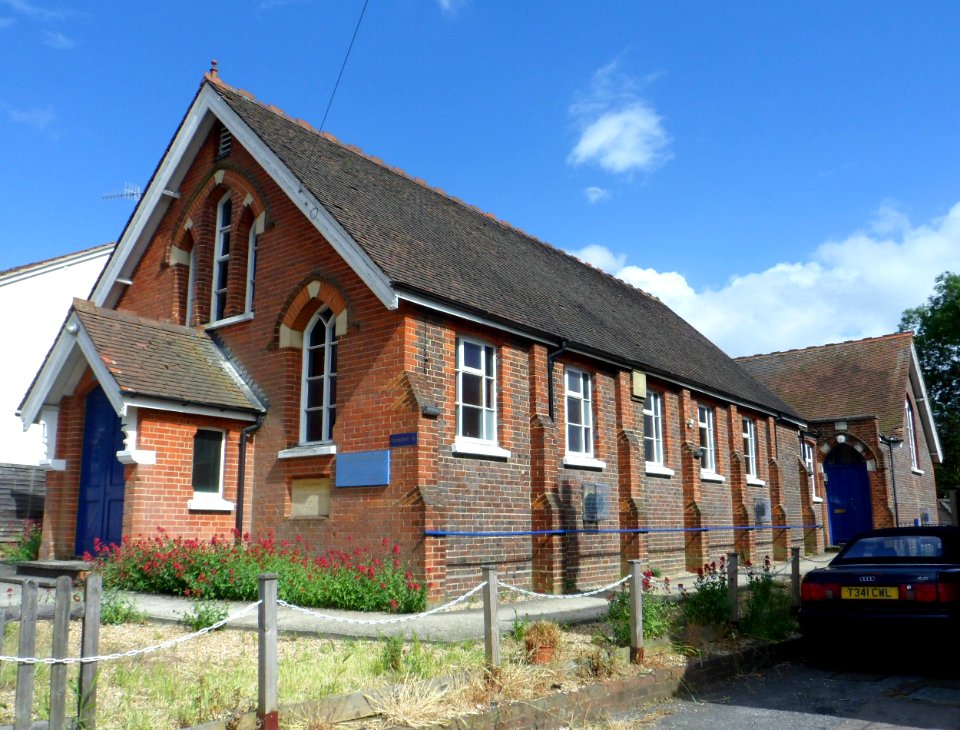 Subud Hall (Former Congregational Chapel), Allingham Road, South Park, Reigate (June 2013) (2)