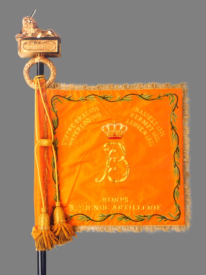 Standaard-korps-rijdende-artillerie-voorkant-copy