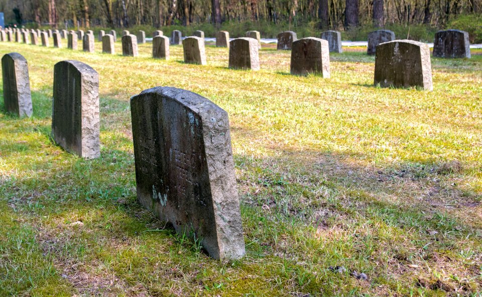 Stukenbrock - 2016-05-01 - Sowjetischer Friedhof (018)