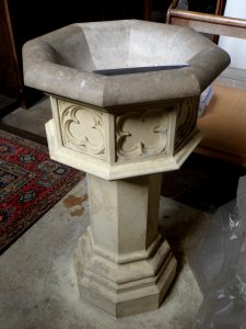 Stanmer Church, Stanmer Park, near Brighton (April 2013) (Interior) (4)