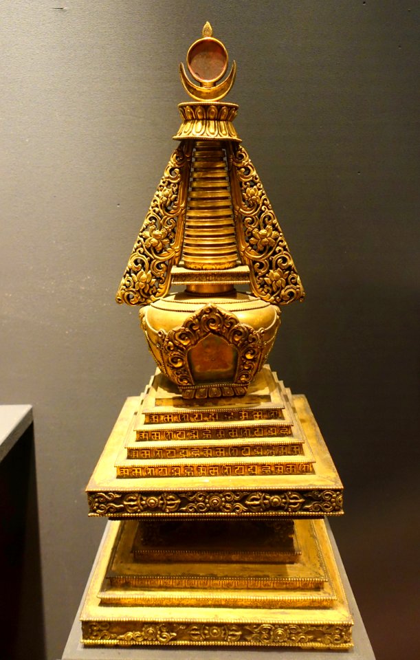 Stupa, probably Tibetan - Etnografiska museet - Stockholm, Sweden - DSC01386