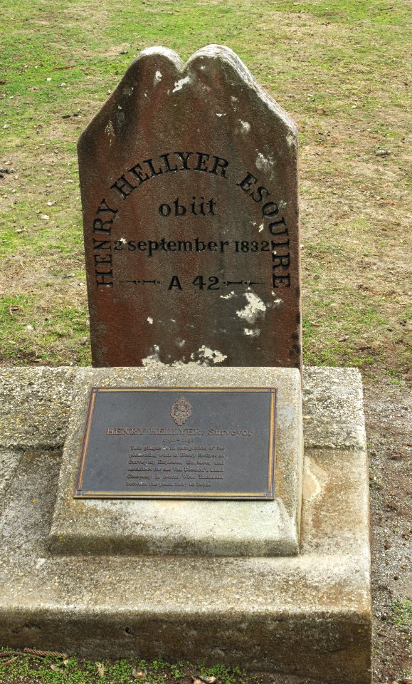 Stanley-Hellyers-Grave-20150411-013