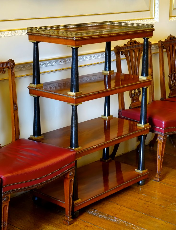 Stand - State Dining Room - Harewood House - West Yorkshire, England - DSC02028