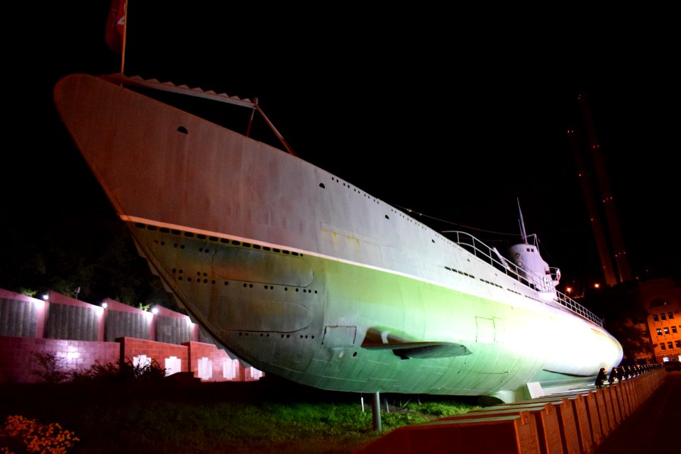 Submarine Monument (Vladivostok) 08