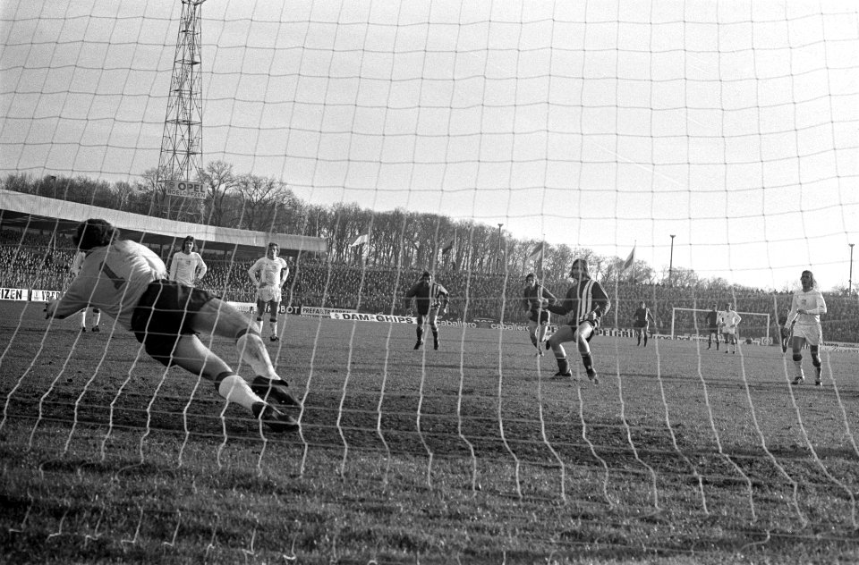 Stuy stopt penalty van Kick van der Vall, Bestanddeelnr 926-9810